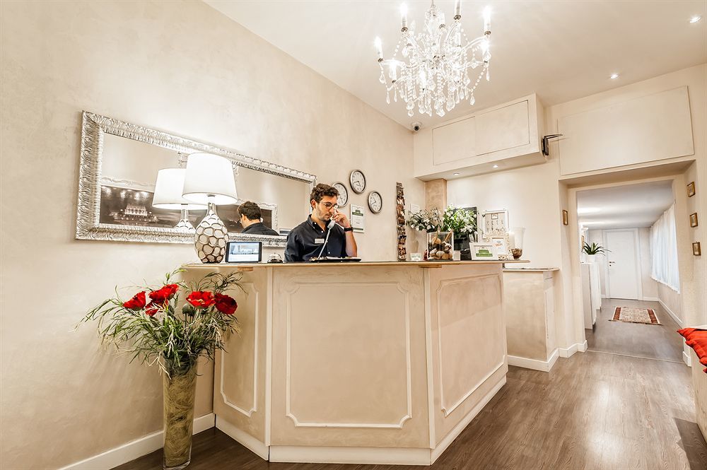 Relais De L'Opera Bed & Breakfast Rome Exterior photo